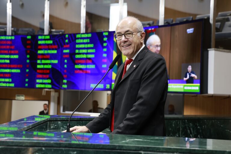 Aprovado em 1ª votação, Projeto do Mauro Rubem que cria o Campeonato Goiano de Futebol de Várzea