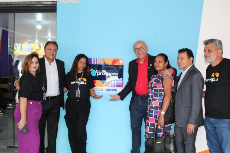 Mauro Rubem participa da inauguração de projeto que fomenta empreendedorismo na região noroeste de Goiânia