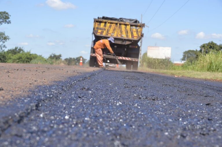 GOINFRA atende requerimento de Mauro Rubem e executa obras para conter acidentes na GO-164