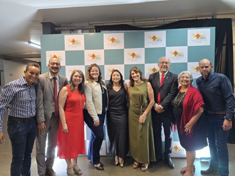 Deputado Mauro Rubem prestigia posse da nova diretoria do Sindicato dos Enfermeiros de Goiás