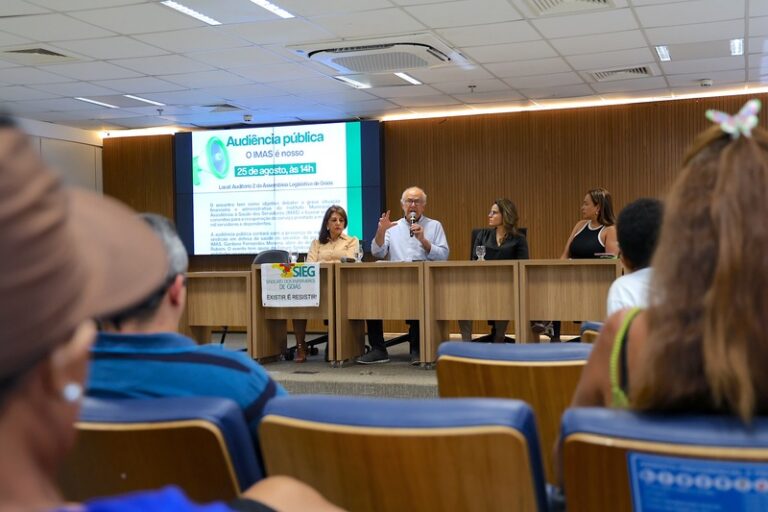 Mauro Rubem propõe medidas para reestruturação do Imas durante audiência pública na Alego