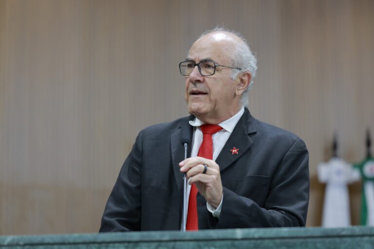 Casas invadidas e ameaças de morte: Mauro Rubem vai à Niquelândia (GO) fiscalizar conflito que envolve famílias do Assentamento Acaba Vida