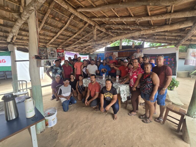 Em Porangatu, Mauro Rubem visita acampamento da FETAEG e defende avanço na reforma agrária