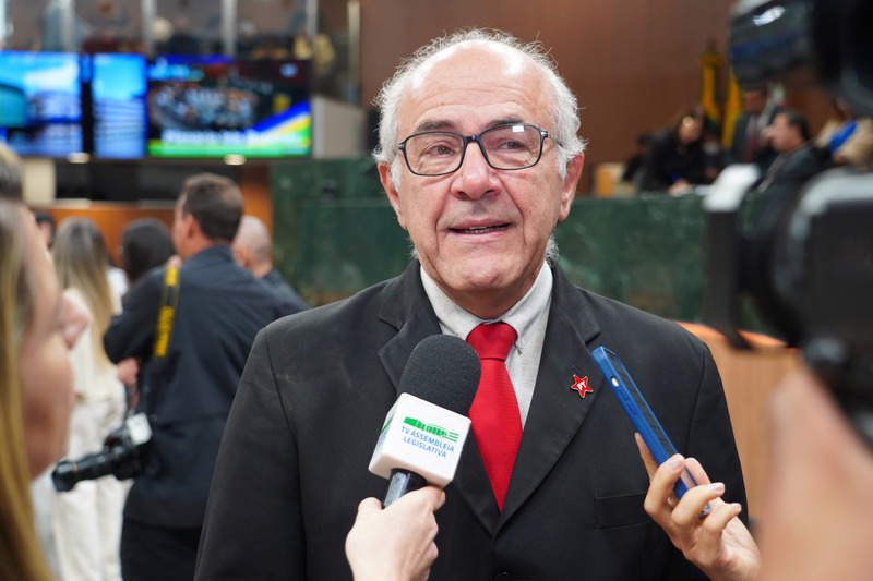 De iniciativa de Mauro Rubem, Plenário da Alego aprova criação de centros cultural e de comunicação no Legislativo