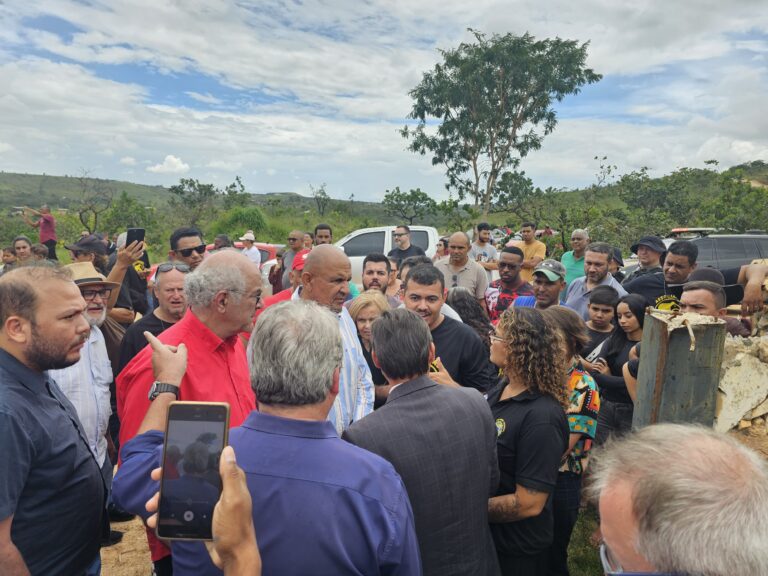 Deputado Mauro Rubem acompanha inspeção judicial após decisão do STF que determina proteção à comunidade de Antinha de Baixo