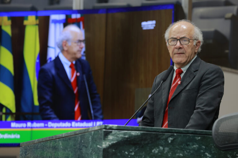 Deputado Mauro Rubem aponta contradição de Caiado e alerta para riscos da privatização do saneamento