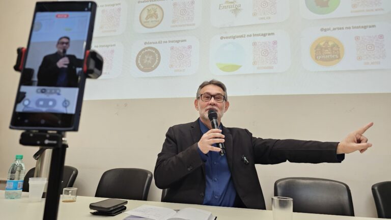 Um dos principais pesquisadores do país em guerra cultural e comunicação política estará em Goiânia